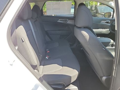 New 2026 Kia Sportage LX w/ LX Convenience Package FWD image 12
