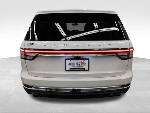 Used 2023 Lincoln Aviator Reserve image 11