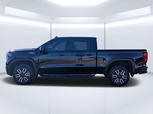 Used 2023 GMC Sierra 1500 AT4 w/ AT4 Premium Package image 5