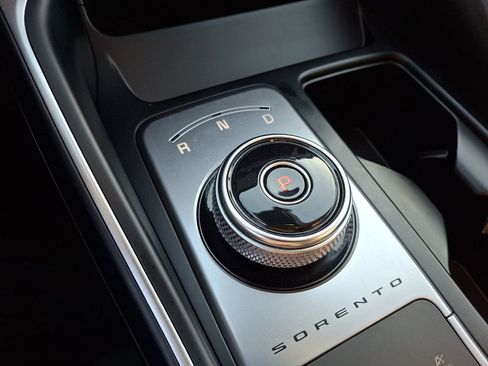 Used 2022 Kia Sorento S image 15