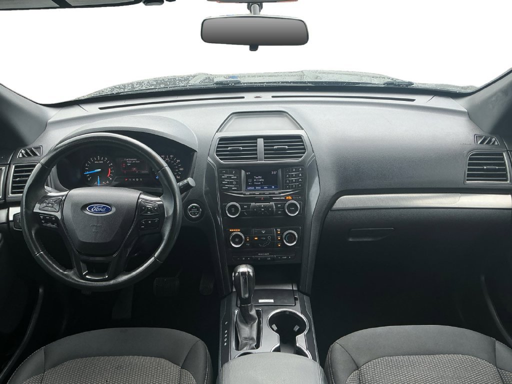 Used 2019 Ford Explorer XLT FWD image 17