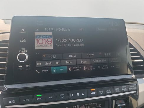 Used 2025 Honda Odyssey EX-L image 17