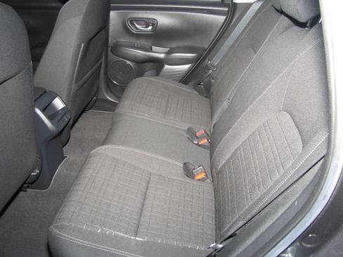 Certified 2024 Honda HR-V LX image 11