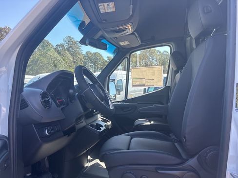 New 2026 Mercedes-Benz Sprinter 2500 image 40