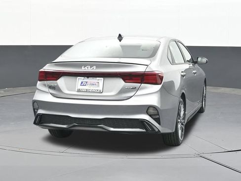 Used 2022 Kia Forte GT-Line FWD image 12