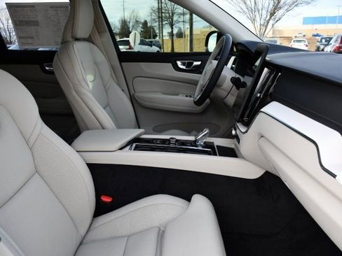 New 2026 Volvo XC60 B5 Ultra w/ Protection Package Premier AWD/4WD image 28