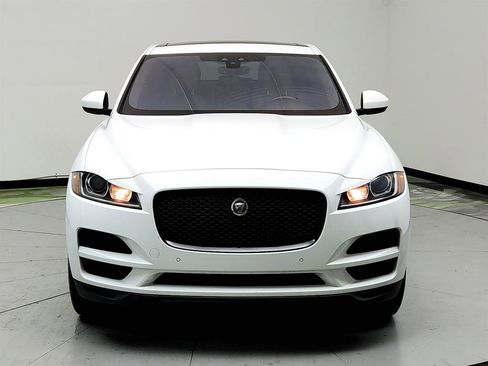 Used 2020 Jaguar F-PACE Premium image 2