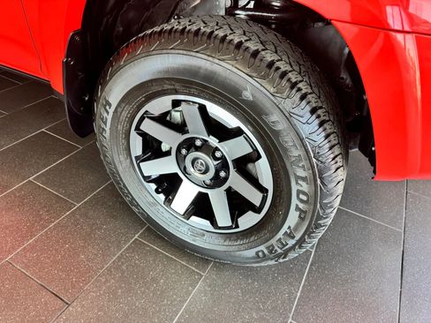 Used 2024 Toyota 4Runner TRD Off-Road Premium w/ Moonroof Package image 45