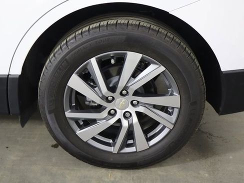 Used 2024 Chevrolet Equinox LT FWD image 41