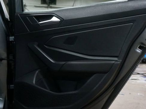 Certified 2023 Volkswagen Jetta SE image 48