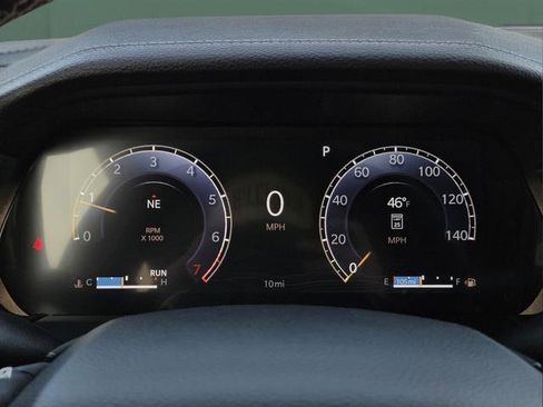 New 2026 Jeep Grand Cherokee Limited w/ Luxury Tech Group II RWD image 9