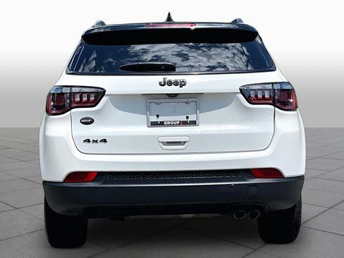 Used 2021 Jeep Compass Latitude AWD/4WD image 5