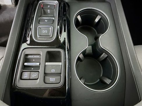 Used 2023 Honda Pilot LX image 20