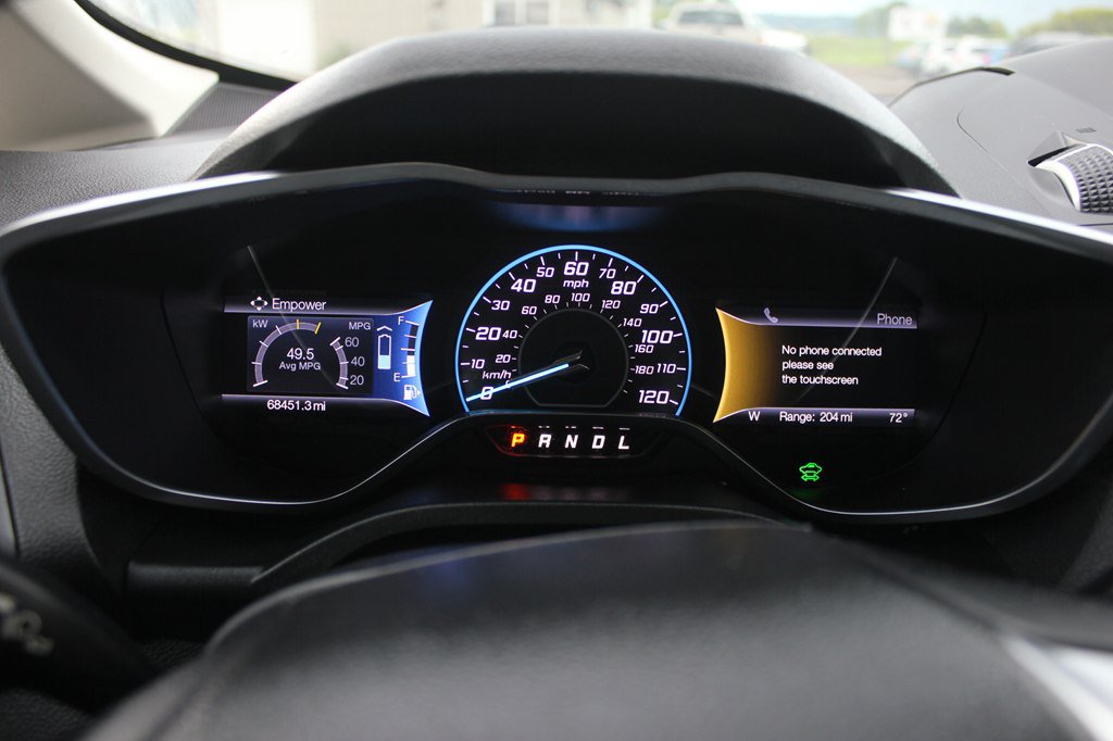 Used 2016 Ford C-MAX Energi SEL w/ Equipment Group 302A FWD image 11