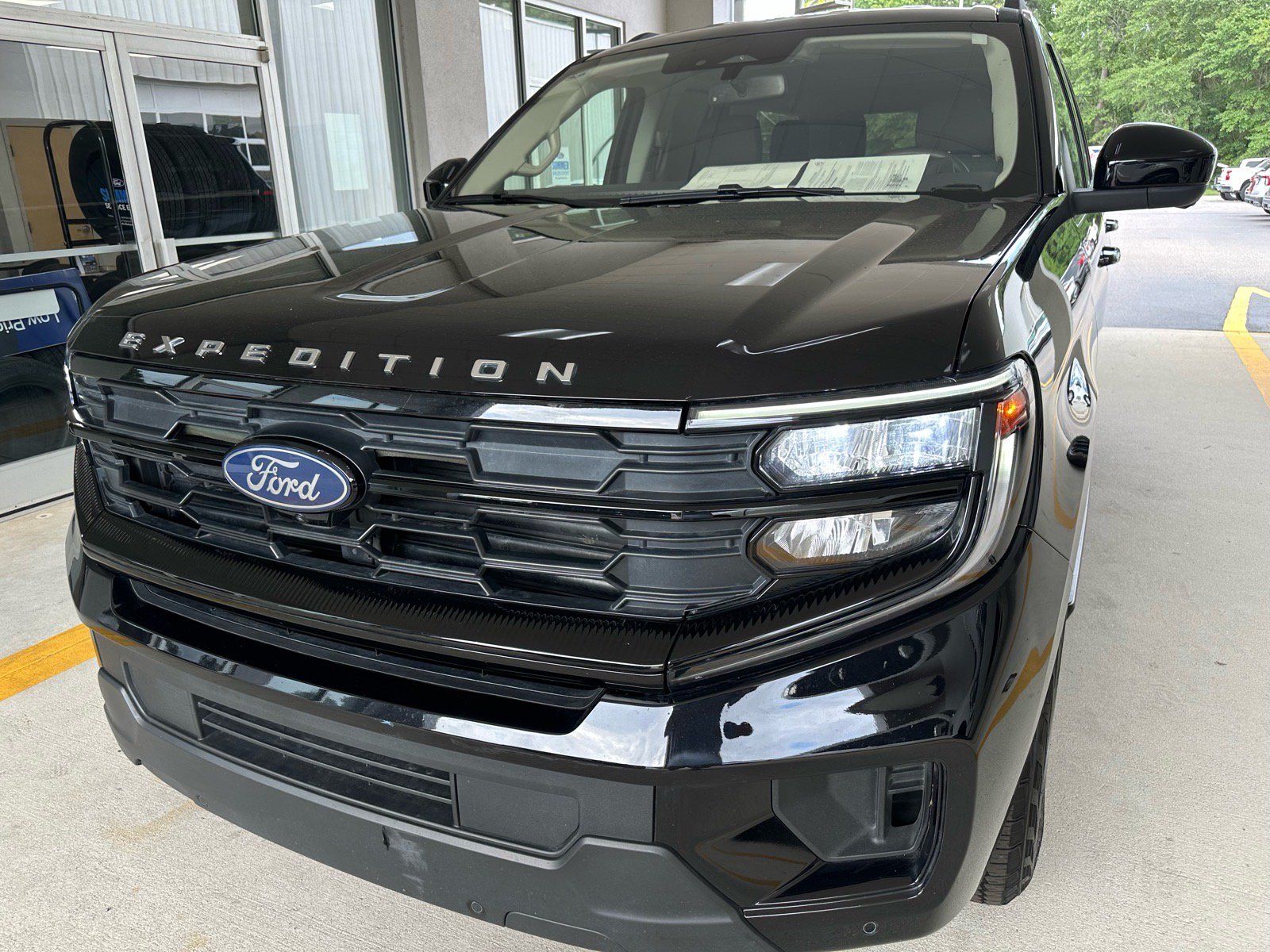 Certified 2025 Ford Expedition Max Active RWD image 2