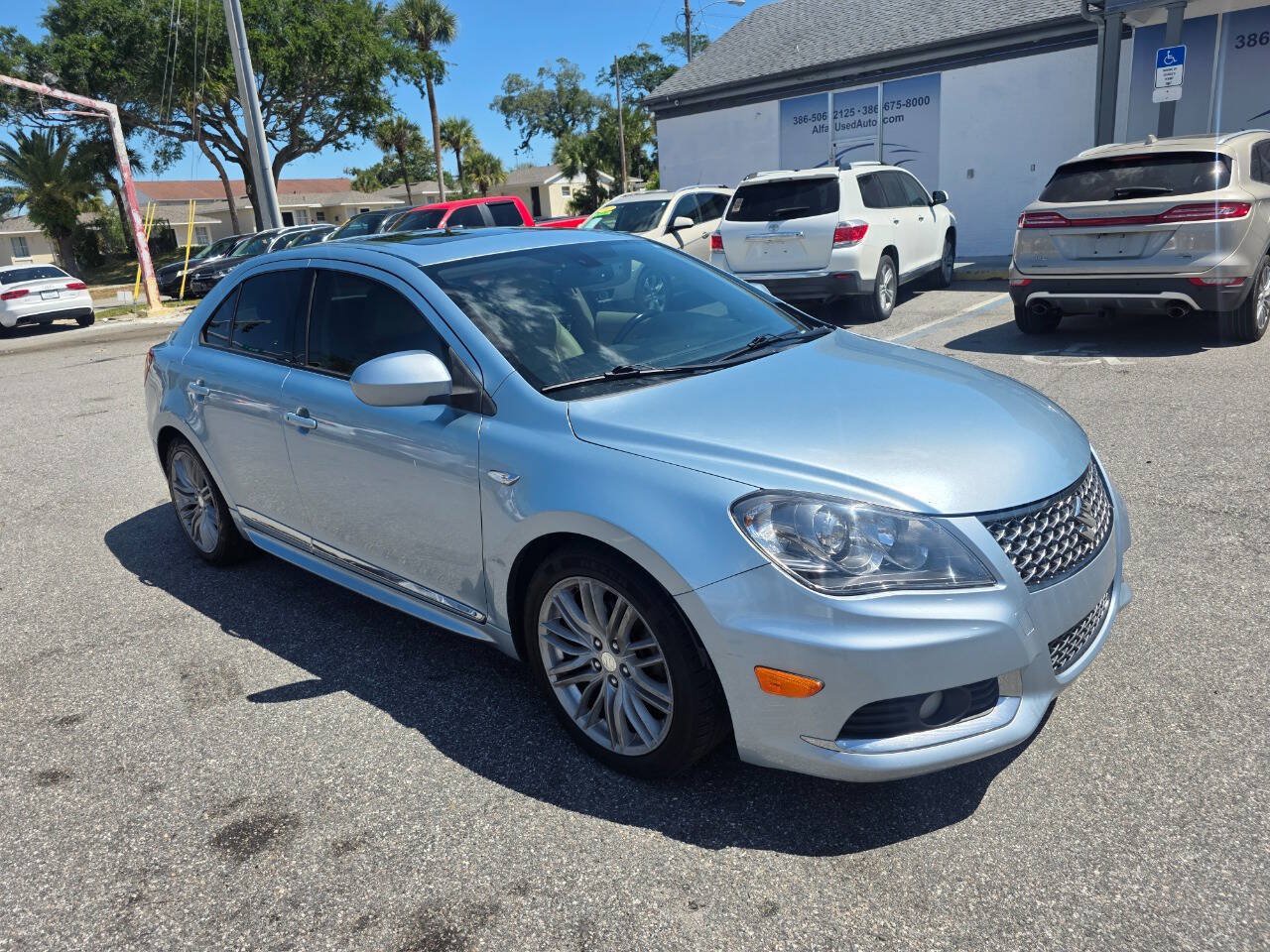 Used 2011 Suzuki Kizashi Sport SLS FWD image 2
