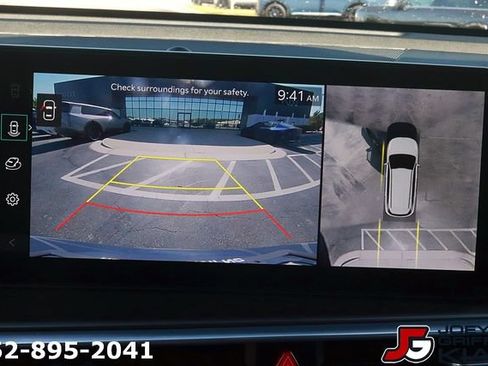 Certified 2025 Kia Sorento SX FWD image 30