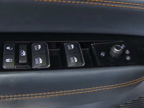 Used 2022 Jeep Grand Wagoneer Series II w/ Convenience Group III image 15