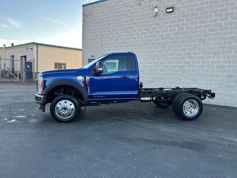 New 2026 Ford F550 4x4 Regular Cab Super Duty w/ XLT Value Package image 6