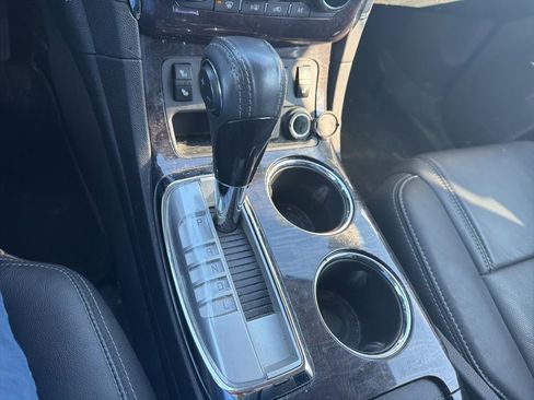 Used 2017 Buick Enclave Leather image 11