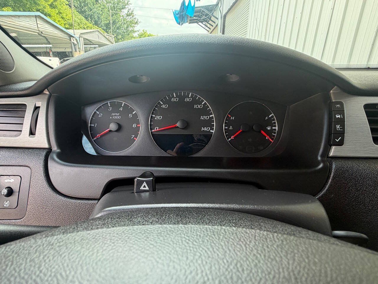 Used 2008 Chevrolet Impala LTZ FWD image 21