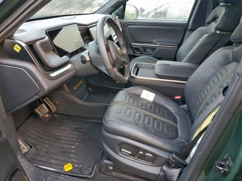 Used 2023 Rivian R1S Launch Edition image 5