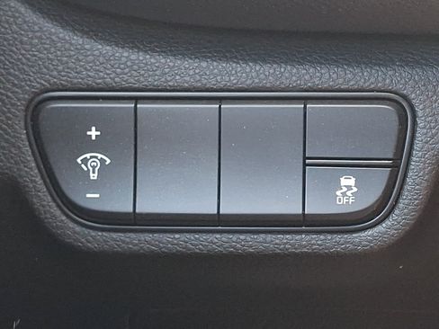 Used 2024 Kia Seltos X-Line AWD/4WD image 25