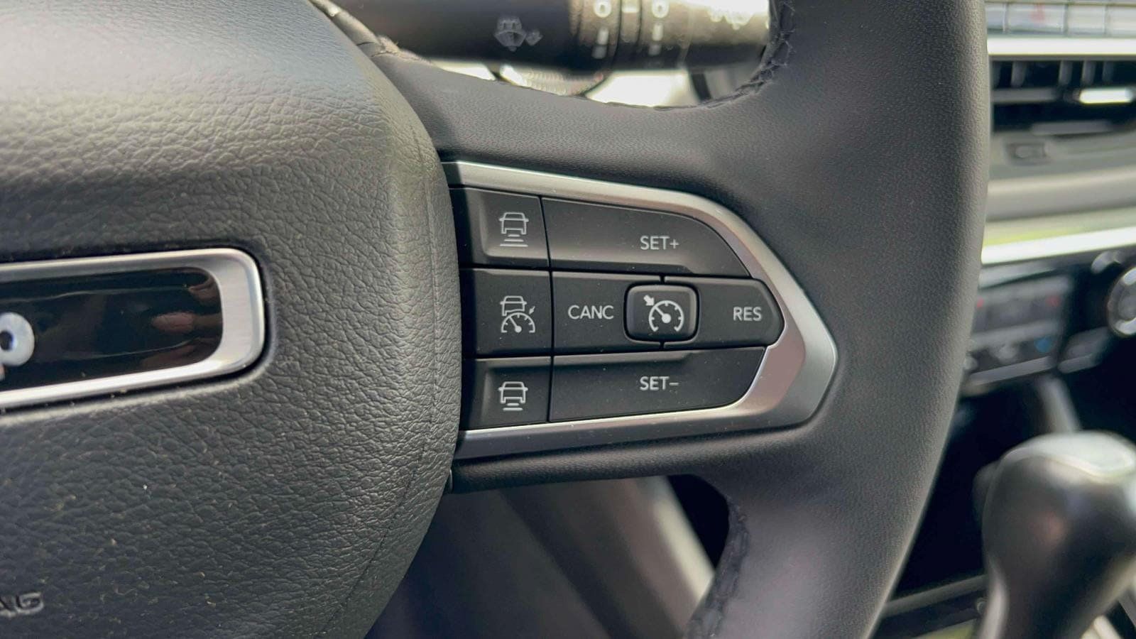 Used 2023 Jeep Compass Limited AWD/4WD image 19