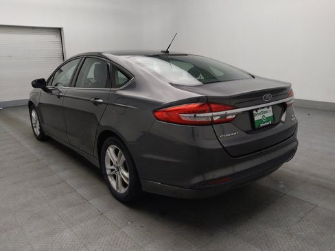 Used 2018 Ford Fusion SE w/ Fusion SE Technology Package FWD image 5