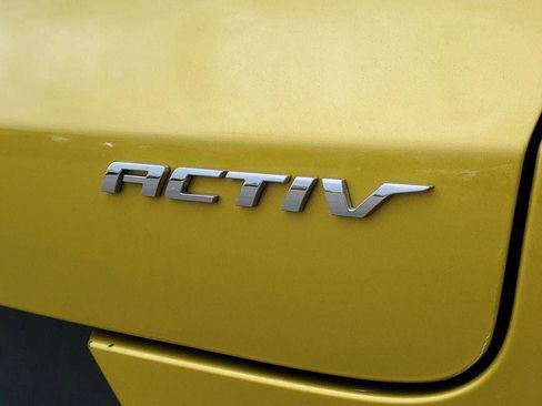Used 2023 Chevrolet TrailBlazer ACTIV w/ Sun and Liftgate Package AWD/4WD image 35