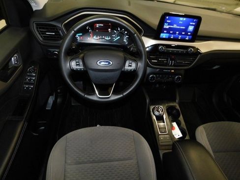 Used 2022 Ford Escape SE w/ SE Sport Appearance Package image 12