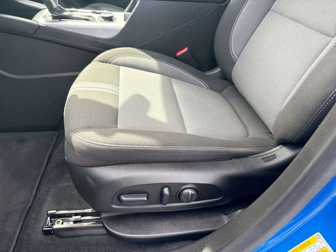 Certified 2025 Chevrolet Blazer LT image 11