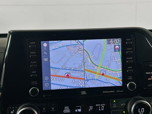 Used 2021 Toyota Highlander XSE image 21