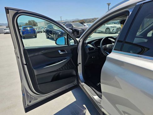 Used 2023 Hyundai Santa Fe SEL FWD image 19