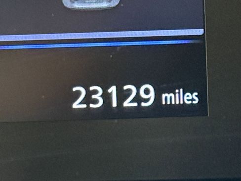 Used 2025 Nissan Sentra S image 36