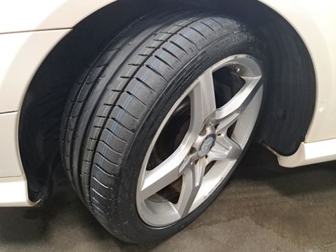 Used 2014 Mercedes-Benz SLK 350 image 28