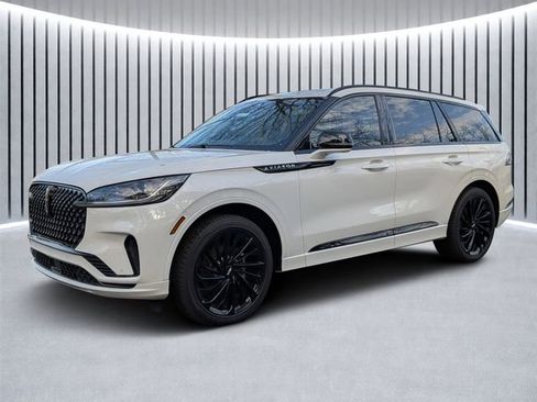 New 2025 Lincoln Aviator Reserve w/ Luxury Package image 6