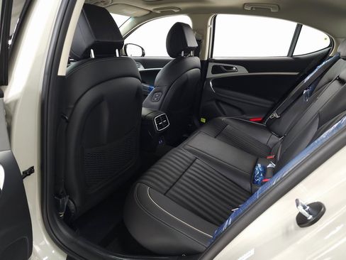 New 2026 Genesis G70 2.5T Prestige image 29