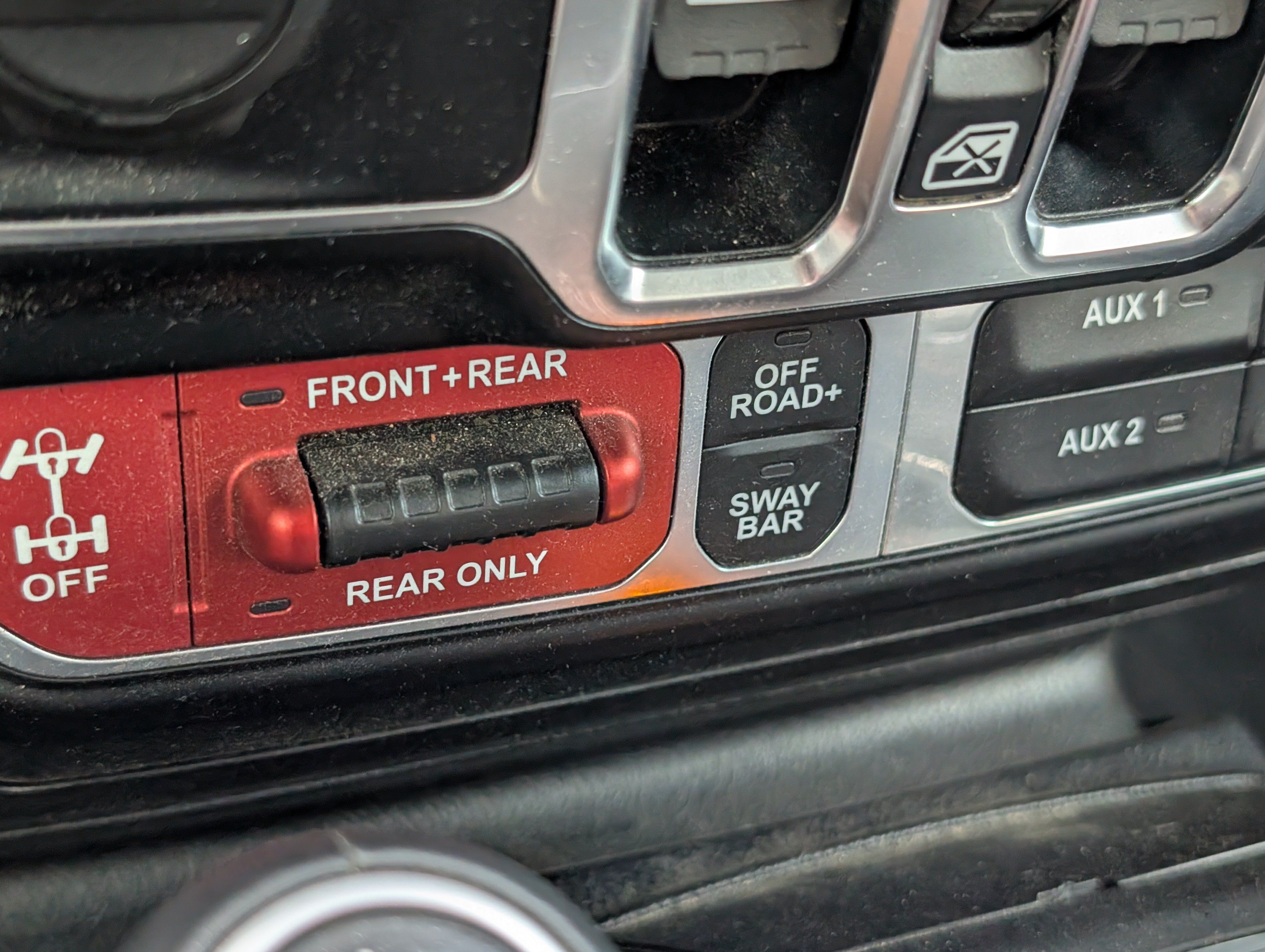 Used 2020 Jeep Gladiator Rubicon AWD/4WD image 12