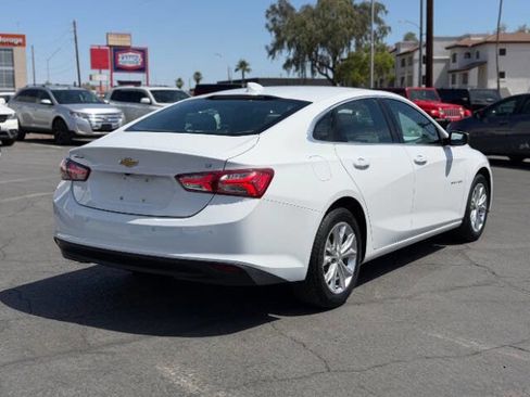 Used 2020 Chevrolet Malibu LT FWD image 4