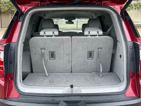 Used 2023 GMC Acadia SLT image 7