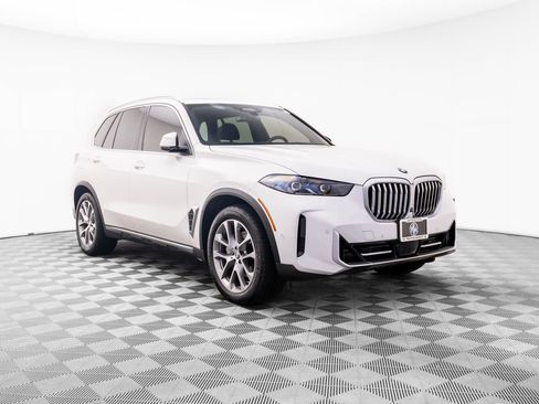Certified 2024 BMW X5 xDrive40i w/ Executive Package AWD/4WD image 8