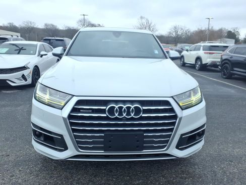 Used 2018 Audi Q7 3.0T Prestige image 2