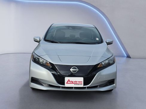 Used 2025 Nissan Leaf S image 8