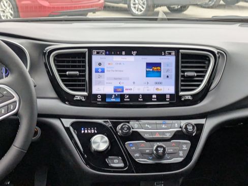 New 2026 Chrysler Voyager LX FWD image 14
