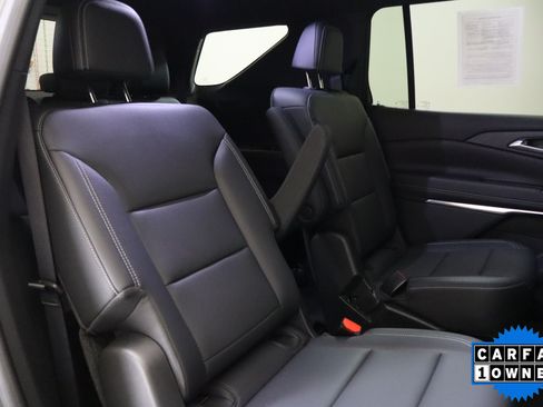 Used 2024 Chevrolet Traverse LT w/ Midnight/Sport Edition FWD image 21