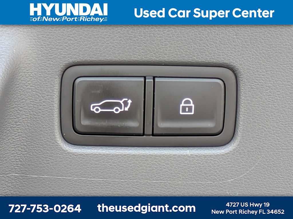 Certified 2024 Hyundai Santa Fe SEL AWD/4WD image 13