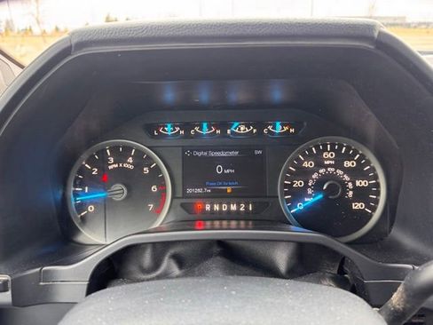 Used 2016 Ford F150 XLT w/ Equipment Group 302A Luxury AWD/4WD image 16