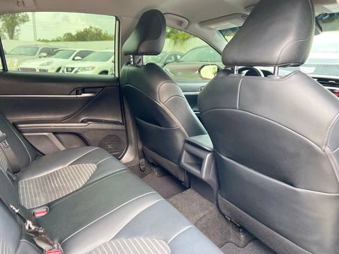 Used 2020 Toyota Camry SE AWD/4WD image 23