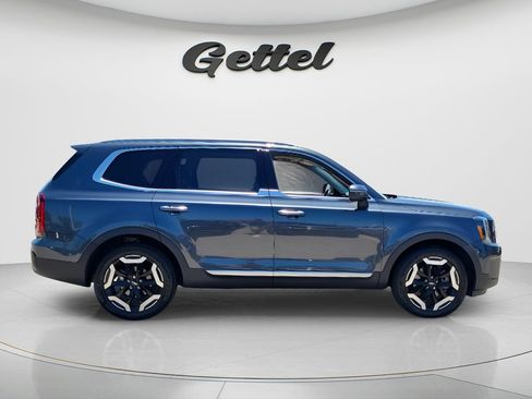 Used 2024 Kia Telluride S w/ S Sunroof Package FWD image 4